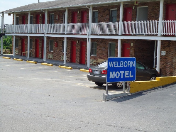 Welborn Motel - Hamptonville image 2